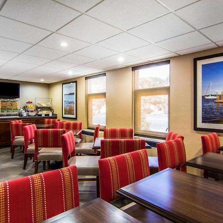 Mulberry Inn Newport News Bagian luar foto