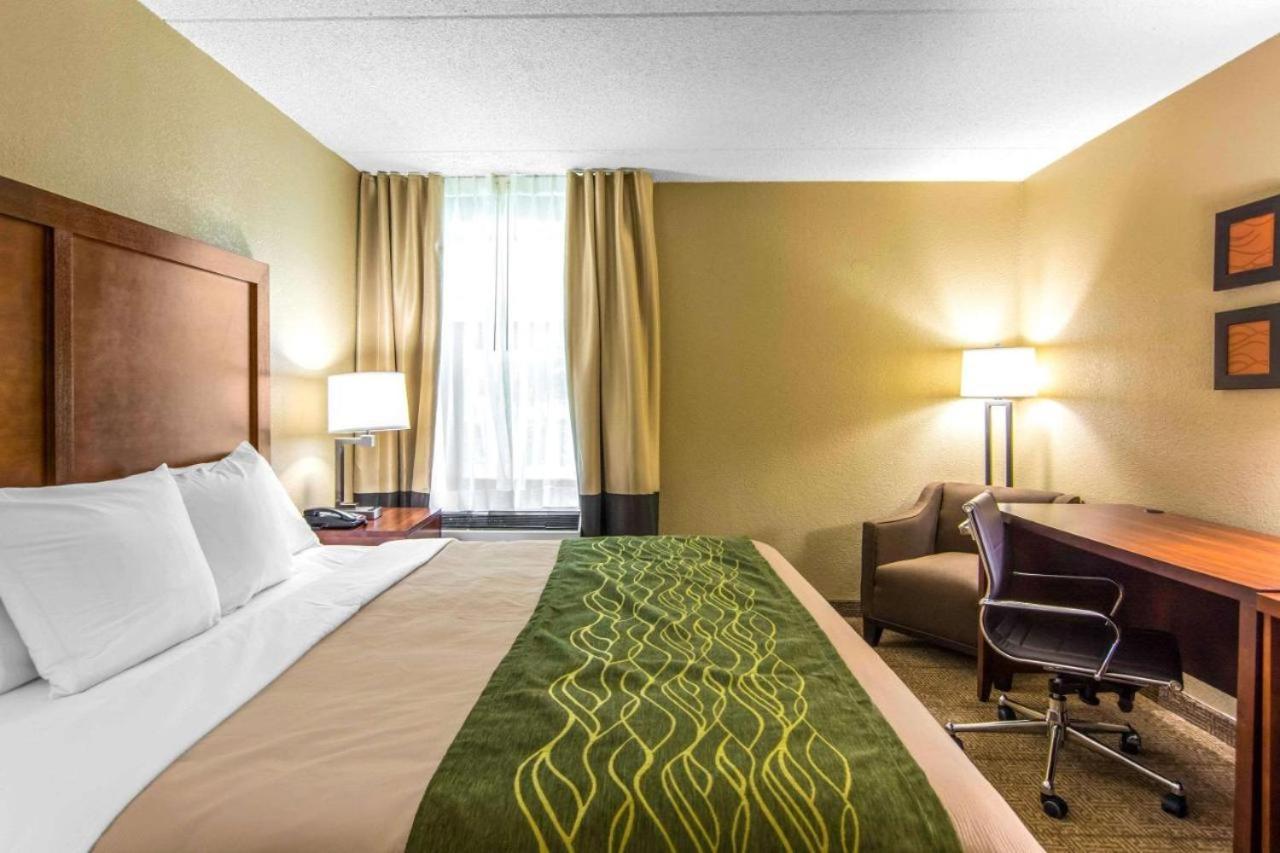 Mulberry Inn Newport News Bagian luar foto
