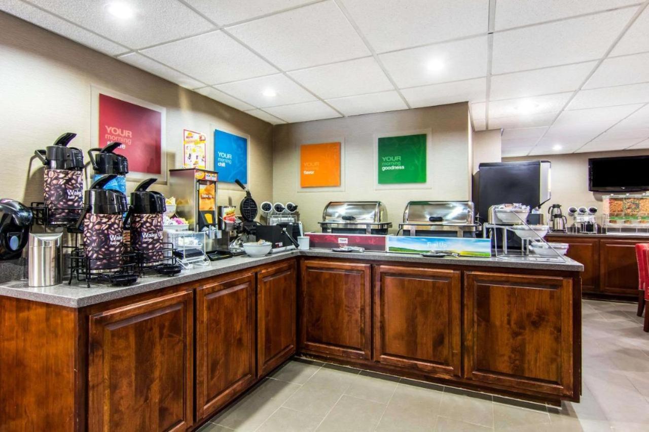 Mulberry Inn Newport News Bagian luar foto